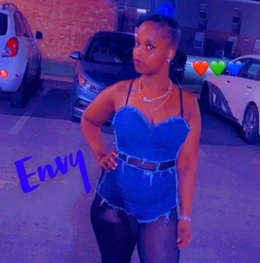 Meet your Posher, Envy